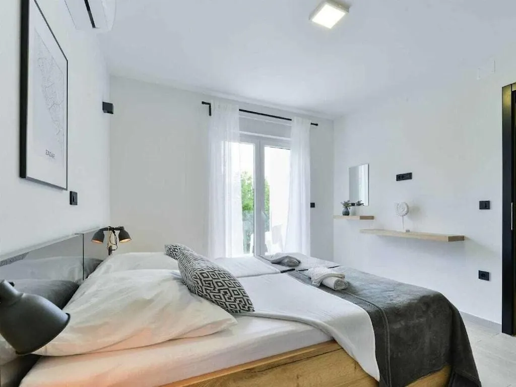 Villa Katharina Comfortable Holiday Residence Maslenica