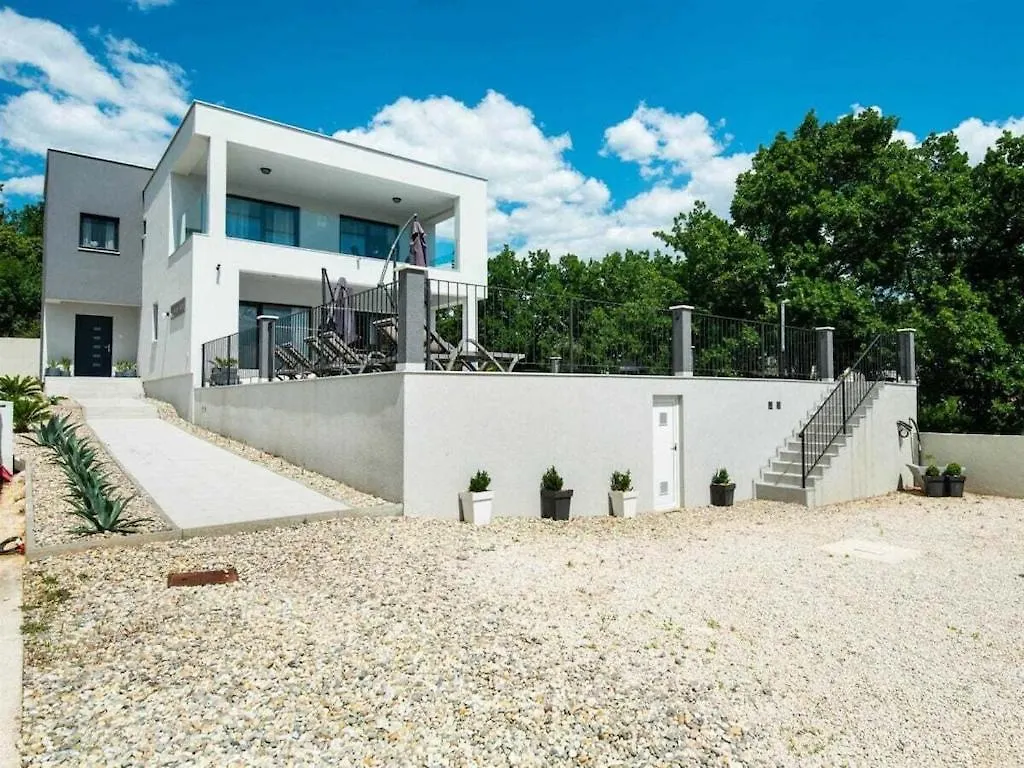 Katharina Comfortable Holiday Residence Maslenica