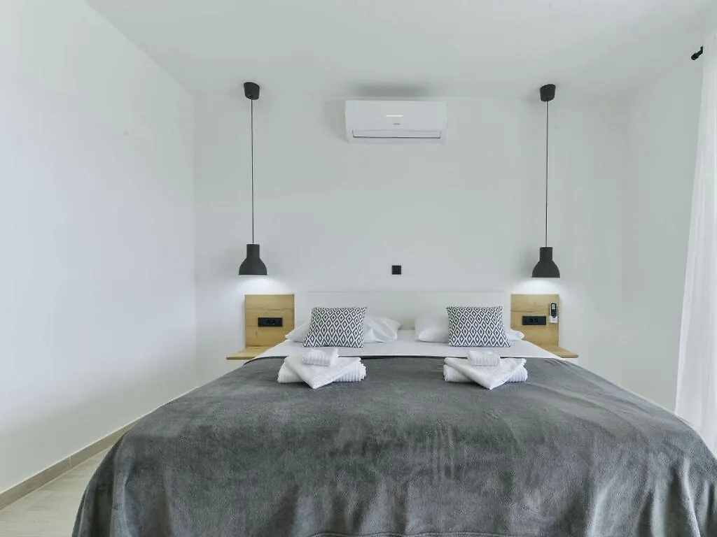 Katharina Comfortable Holiday Residence Maslenica 0*,